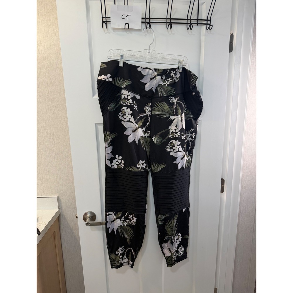 LIV Outdoor Womens 3X Tropical Floral Moto Leggings Black White Pintuck Ribbed